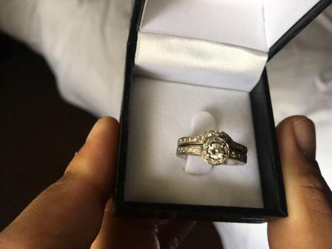 Engagement ring set