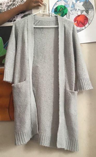 2nd Hand Grey Cardigan (Good Condition) 7-8 years