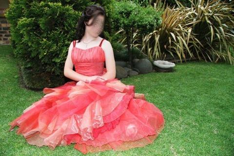 Matricdance / Matricfarewell dress for sale Size 32-34