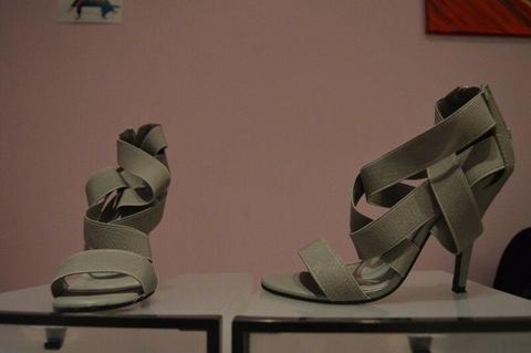 Size 4 Grey High Heeled Shoe