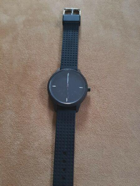 Selling a Lenovo smart watch 9