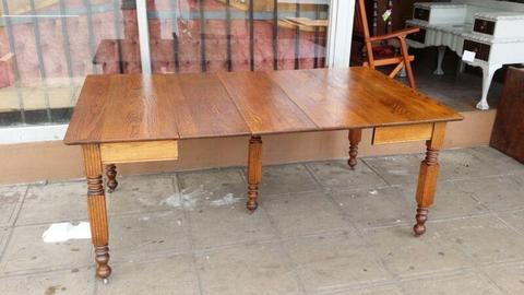 Antique oak dinning table