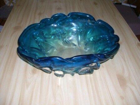 GLASS DECORATIVE BOWL WEIGHS 5 KG