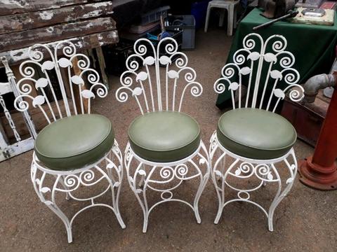 Vintage look Curly chairs
