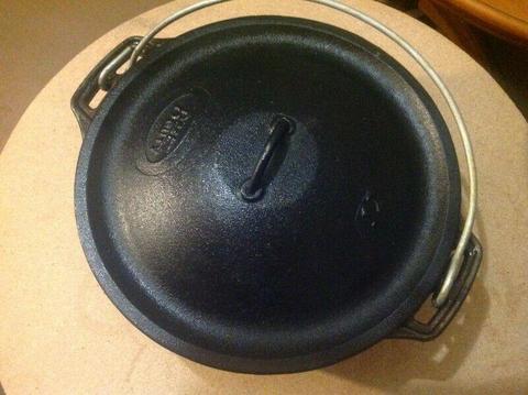 Best Duty cast iron pot (potjie) with lid