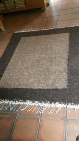 100% woolen carpet