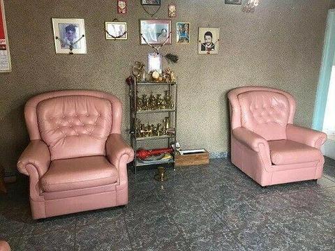 Like New Pink leather Air Flex Lounge Suite for sale