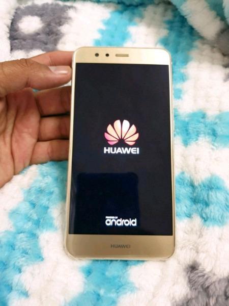 32GB Huawei P10 Lite with finger peint