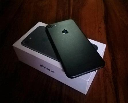 IPHONE 7 32GB MATTE BLACK IN THE BOX ( TRADE INS WELCOME)