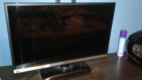 Sinotec LED HD TV . Comes with remote and box