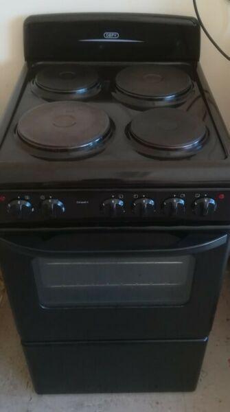 DEFY COMPACT STOVE - 3 yrs old in very good condition