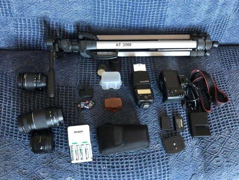 Cannon 100d with 3 lenses + extras