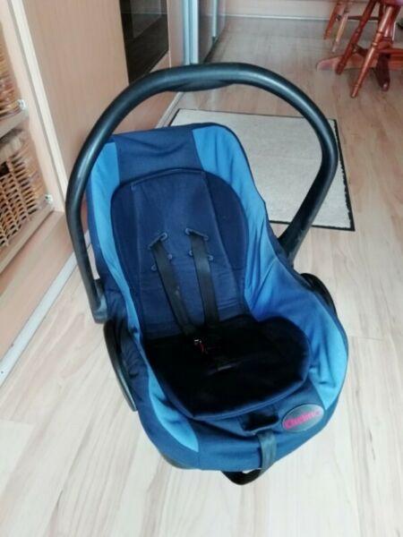 Chelino infant car seat/carrier/rocker 0 - 13Kg in good condition