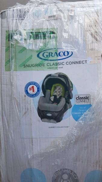 NEW GRACO Baby and Infant car seat imported from US