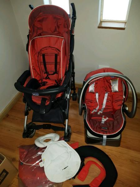 Chicco Living Travel system