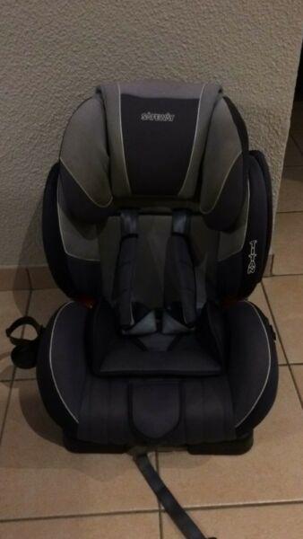 Safeway Titan baby car-seat