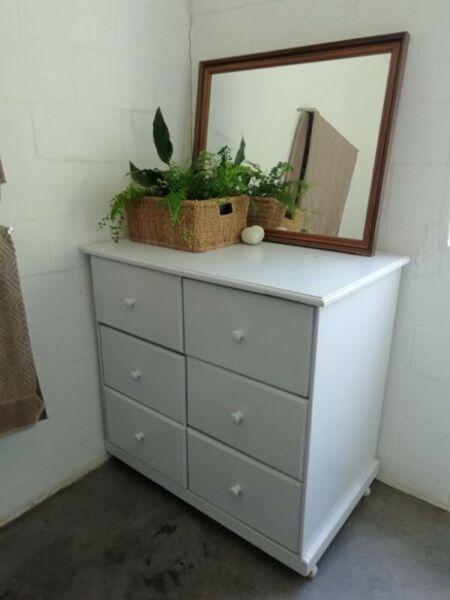 Compactum - Ad posted by Kirsten