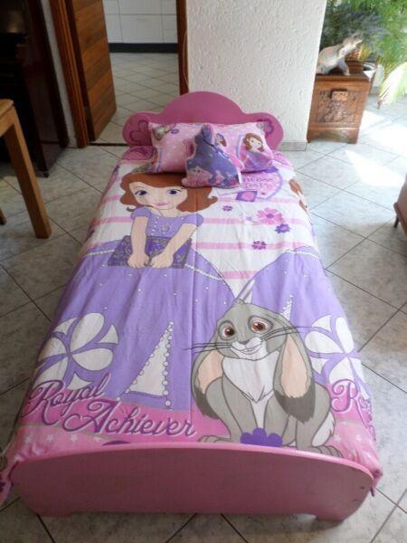 Girls Princess single full length bed complete with mattress and linen