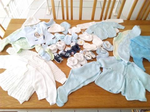 Baby clothes R100