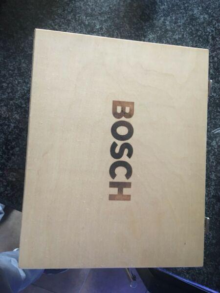 Bosch Handheld wood carving muti tool