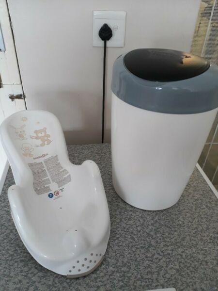 Bin and bath set