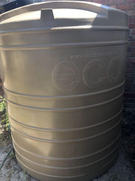 Water tank 2200 L