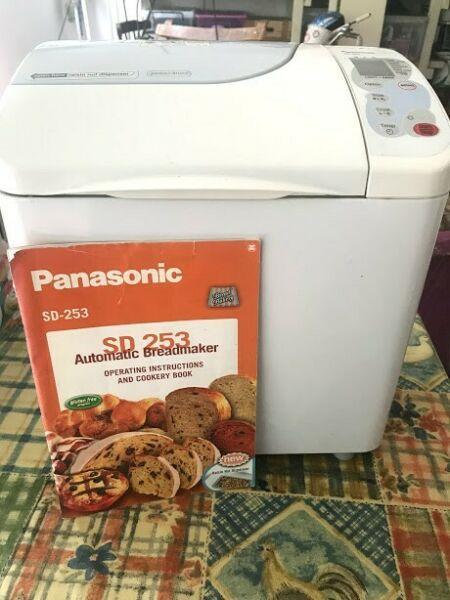 Panasonic SD253 Automatic Breadmaker R500
