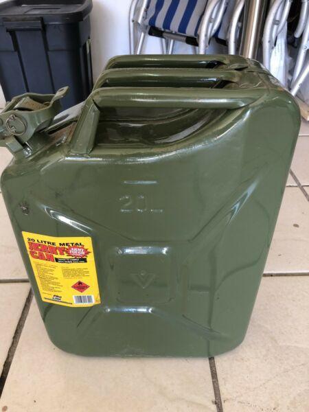 3 x 20 L ProQuip Jerry Cans for sale 