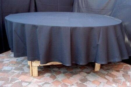 Table cloths to hire 