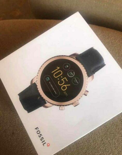 Fossil hybrid smart watch 