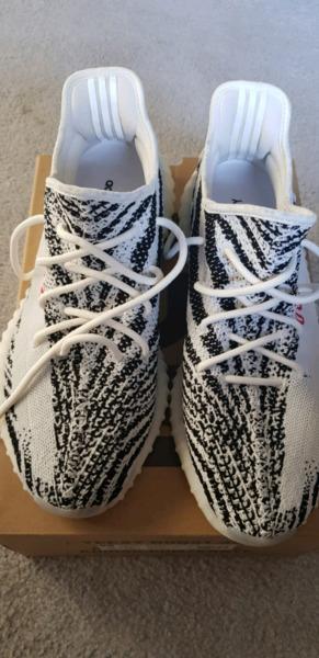 Adidas yeezy zebra uk10.5 us11 