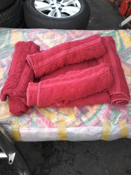 Large Beach Towels (2nd Hand ) For Sale @R20 Each . 