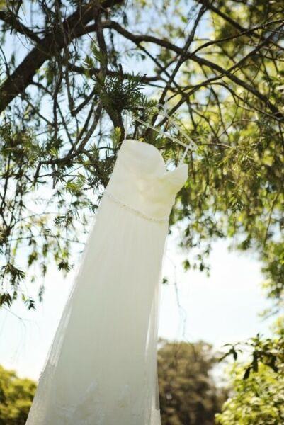 Ivory Sweetheart wedding dress 