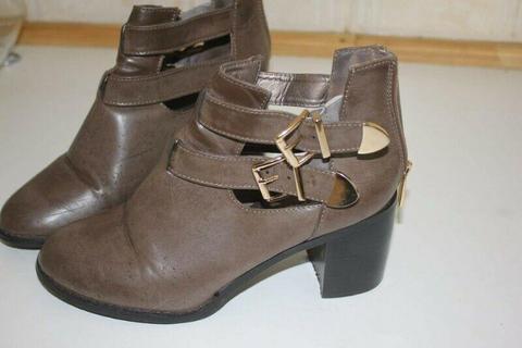 Cut-out Strap boots- Size 6 
