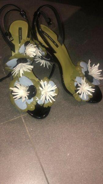Beautiful flower green heels  