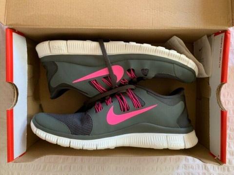 Nike shoes 
