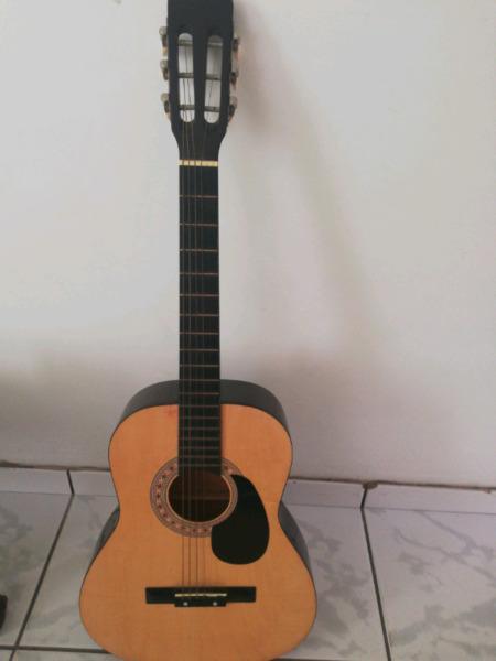 R200 Guitar  