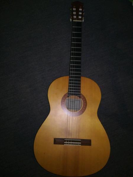 Yamaha C40M Acoustic Guitar 