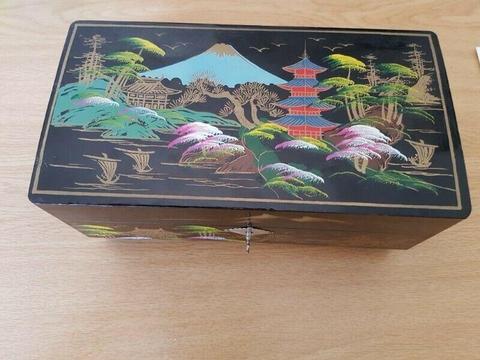 1950's Japanese lacquer music box vintage wood by Callooh Callay 