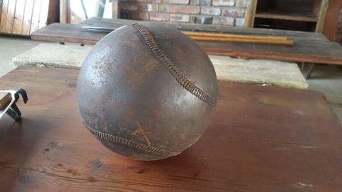 Vintage Leather medicine ball 