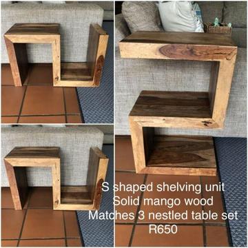 Mango wood S shaped side table  