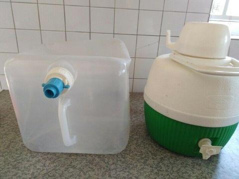 Cooler Box / Cooler/Picnic Bags water tanks 