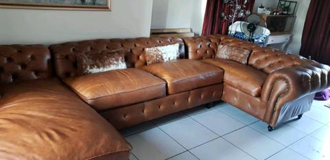 Chesterfield lounge suite  