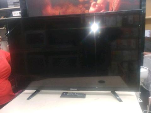 Hisence led 40inch with remote control very neat working  percent 