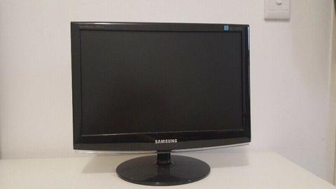 Monitor - Ad posted by Gumtree User 