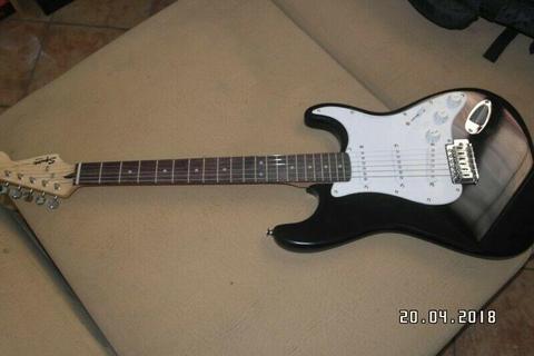 Squier Fender Stratocaster + Blackstar ID:Core 10 AMP Limited Edition 