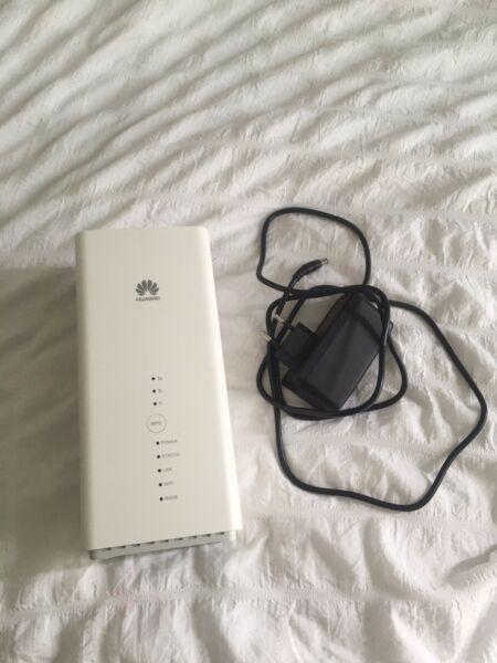 Huawei B618 LTE WiFi Router - White 