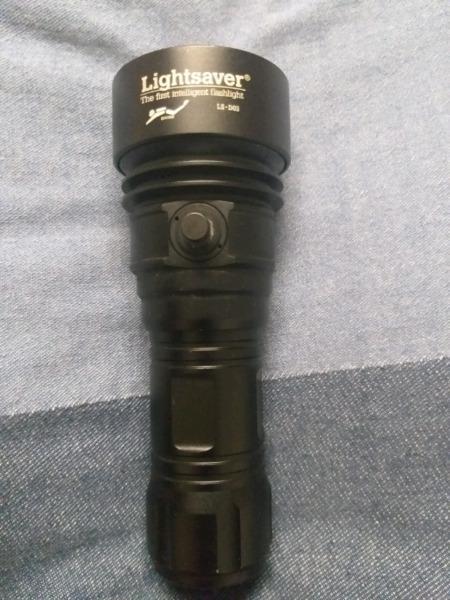 Lightsaver / Flashlight R700 