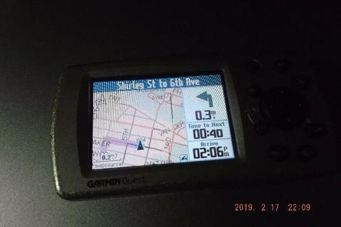 Garmin Quest GPS 