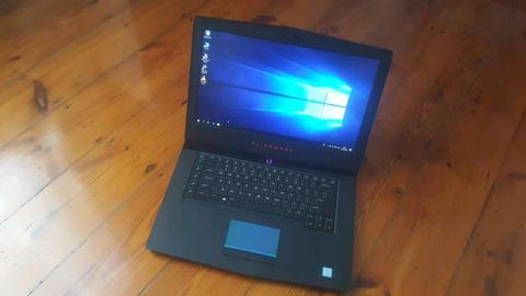 AlienWare 15 R3,  i7 7700HQ, 16Gb Ram, 8Gb GTX 1070, 128Gb SSD, 1Tb HDD 